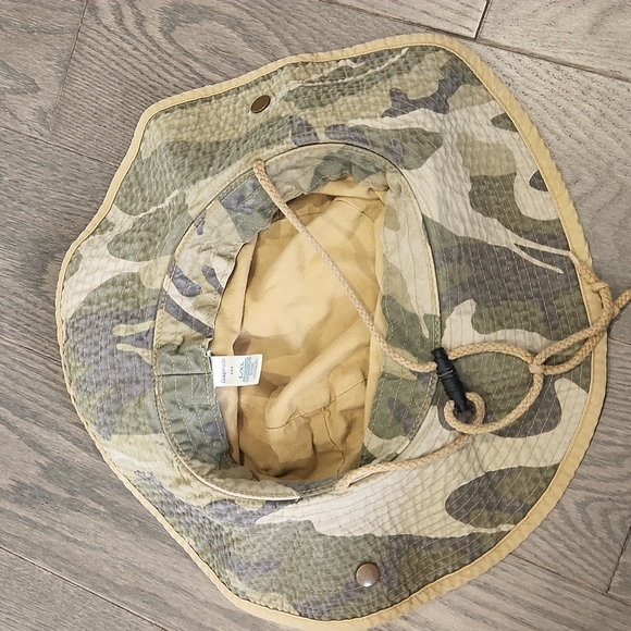 Wide brimed hat for little kids - Picture 2 of 5